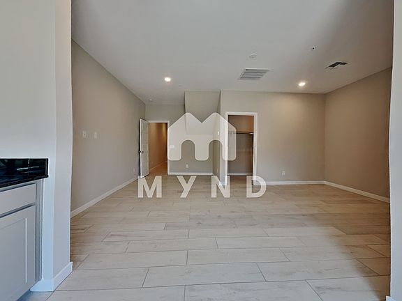 4th image of 8453 N 22nd Dr