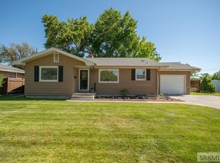 1613 Raymond Dr, Idaho Falls, ID 83402