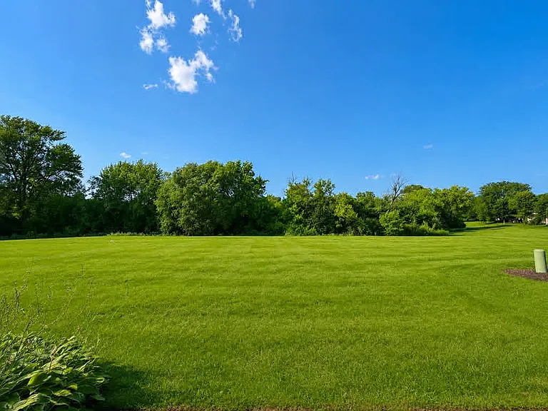 1696 Vermont Dr — Photo 22
