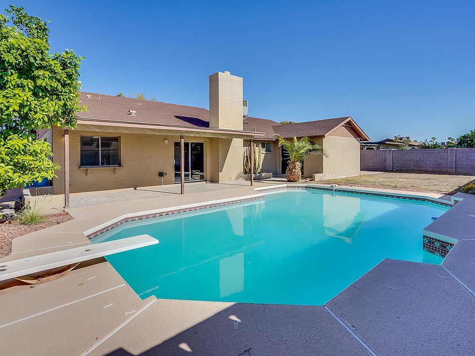 1st image of 1407 W Sequoia Dr