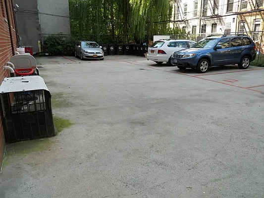 Rented by Urban Realty NYC | media 50