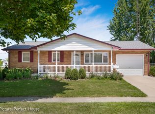 501 Sweetbriar Pl, Plano, IL 60545