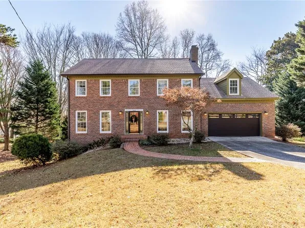 1645 Dunwoody Sq, Atlanta, GA 30338