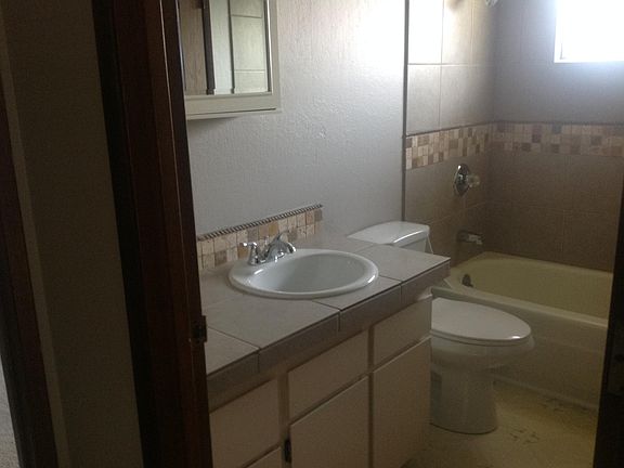4th image of 140 Maru Ave