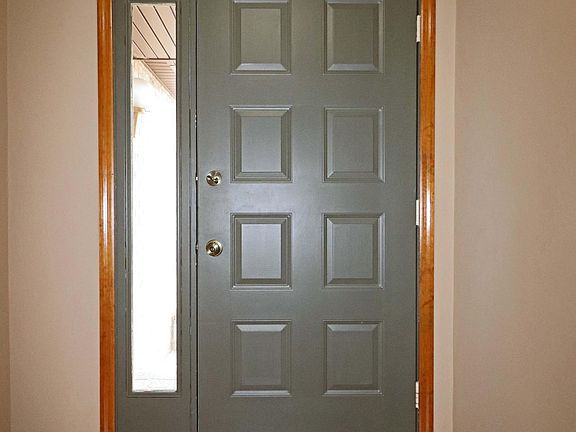 3rd image of 508 Howland Dr