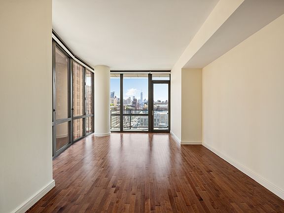 5th image of 101 W 24th St APT 10D