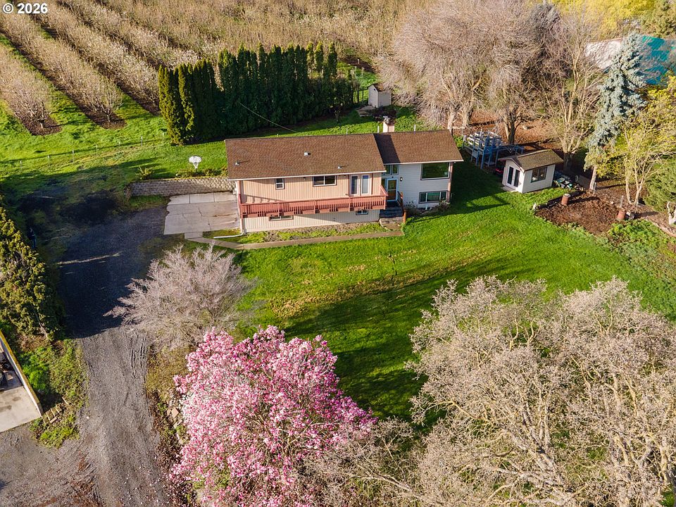 1st image of 3302 Old Dufur Rd