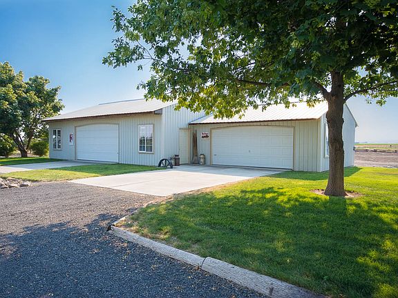 Detached 4-Car + workshop