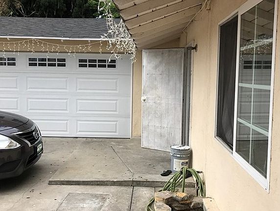 3rd image of 4325 San Gabriel River Pkwy