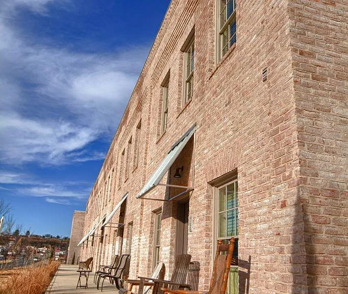 1950 Harkrider St #9 — Photo 3