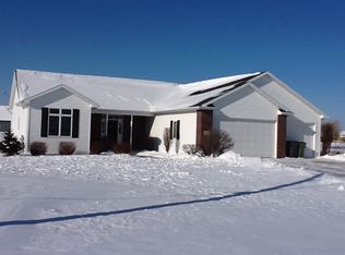 8250 Gerrits Rd, Kaukauna, WI 54130