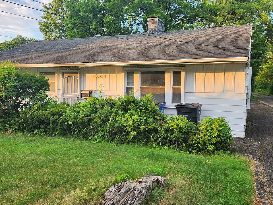 2291 Green Rd #1