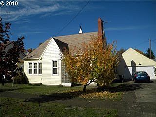 2nd image of 340 SE Court St