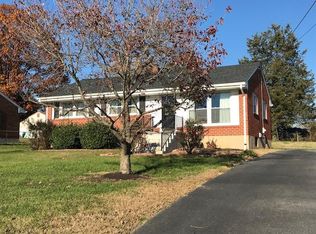 6533 Wendover Rd, Roanoke, VA 24019