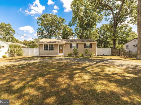 510 Wildwood Ave, Williamstown, NJ 08094