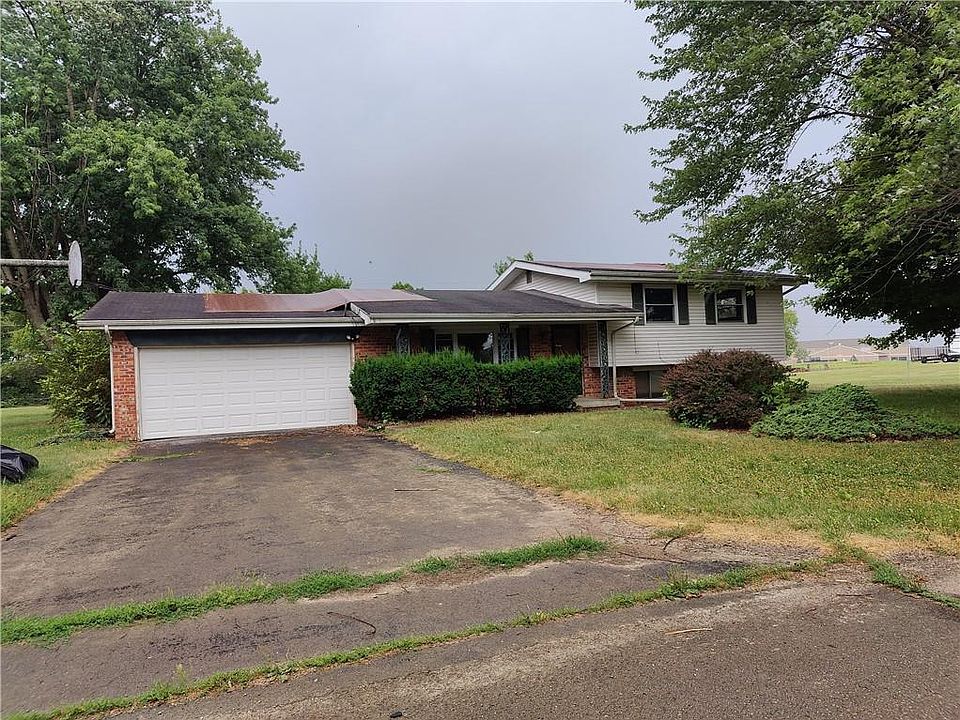 1st image of 1151 E Meadows Dr