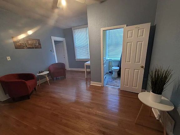2nd image of 1641 Powers St