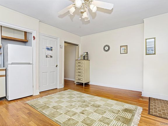5th image of 300 Manville Road #C22