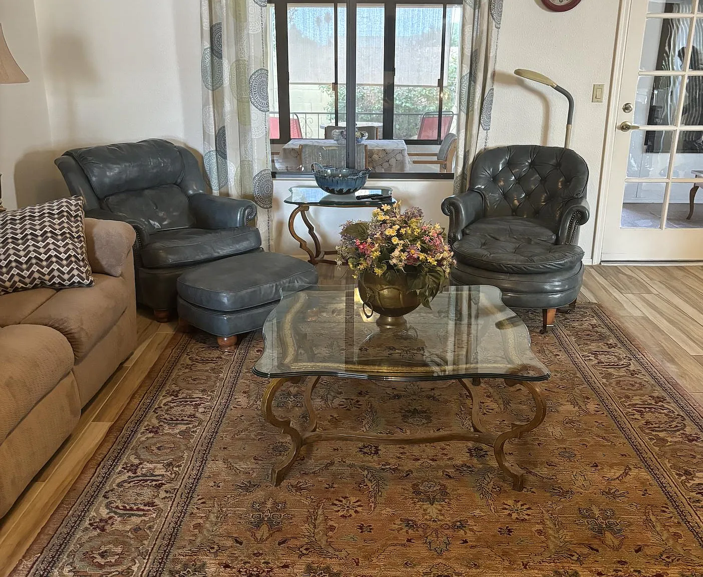 2 bed, 1359 sqft, $2,500 — Photo 3