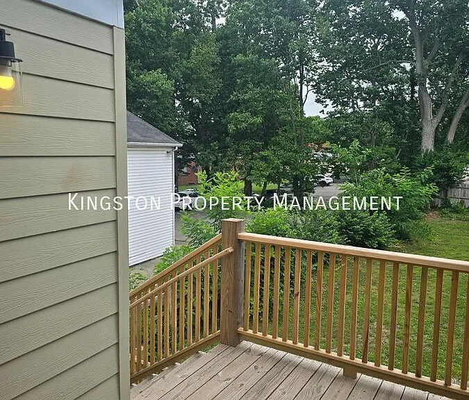 451 E Maxwell St #4 — Photo 5