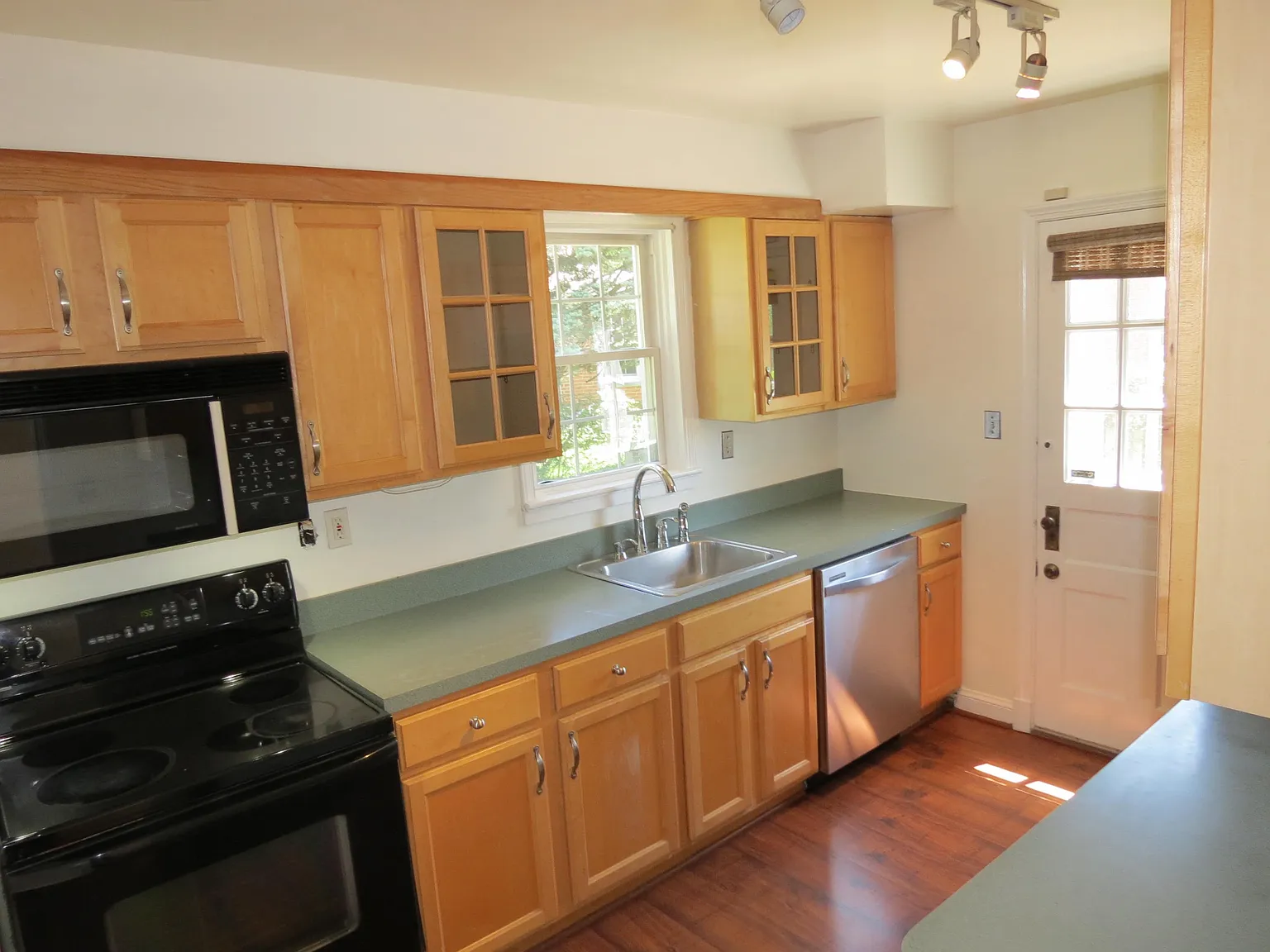9603 Evergreen Street - 1 — Photo 3