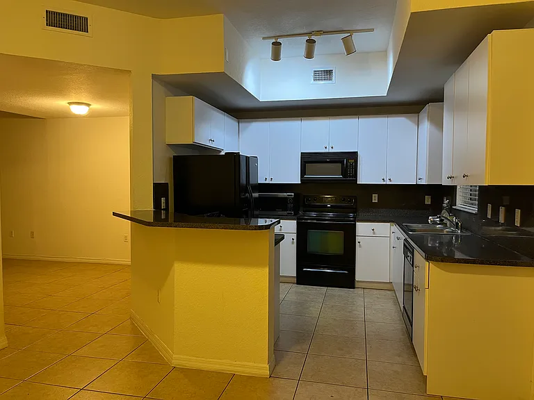 8875 SW 220th Ln — Photo 16