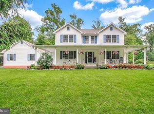 6498 Pamadeva Rd, Hanover, PA 17331