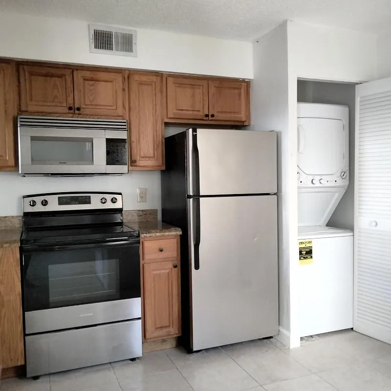 2 bed, 2.0 bath, 1130 sqft, $1,775 — Photo 3