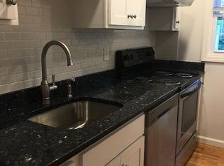 8 E Hills Dr, New Canaan, CT 06840