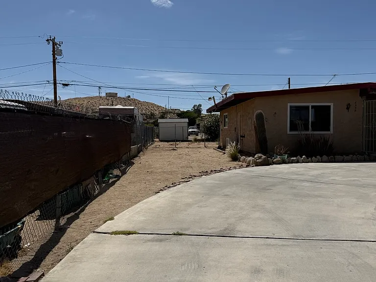6558 Tamarisk Ave — Photo 4