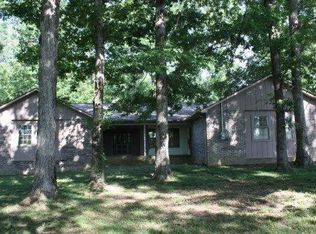 926 Pine Ridge Cir, Crossville, TN 38555