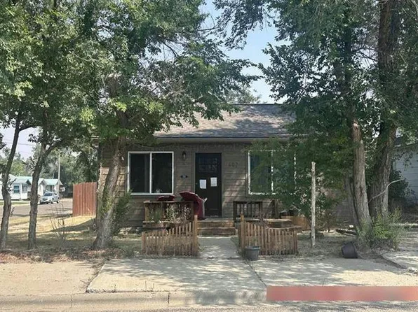 402 S 1st St W, Baker, MT 59313