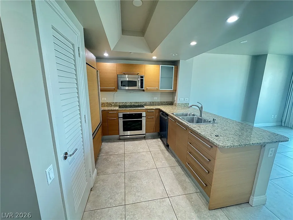 1 bed, 1.5 bath, 814 sqft, $2,250 — Photo 3