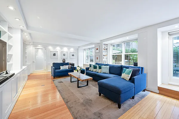 Sold by Compass | media 1
