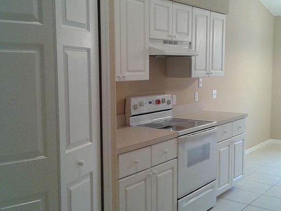 5th image of 1334 33rd Ave SW