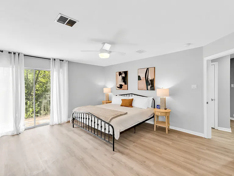 3207 Deer Trl — Photo 34