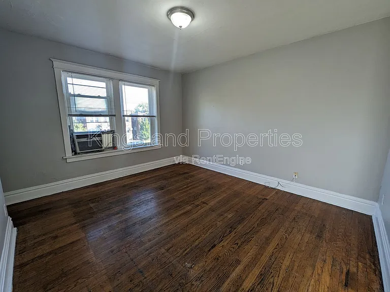5026 Chippewa St #A — Photo 2