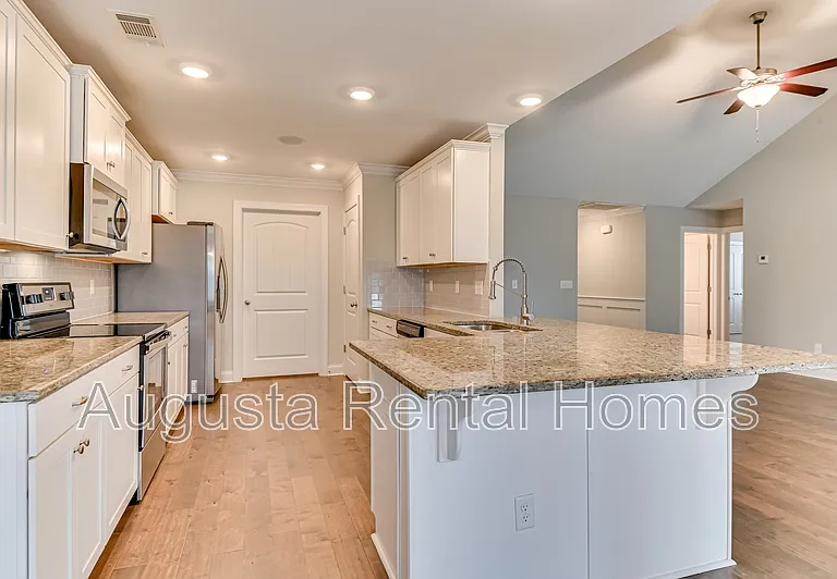 907 Linsmore Ave — Photo 18
