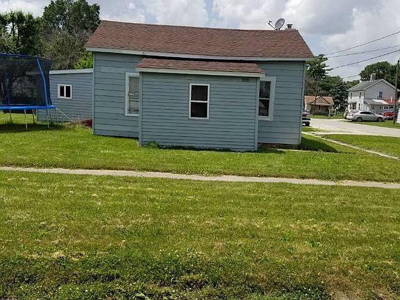 3rd image of 900 S 2nd St
