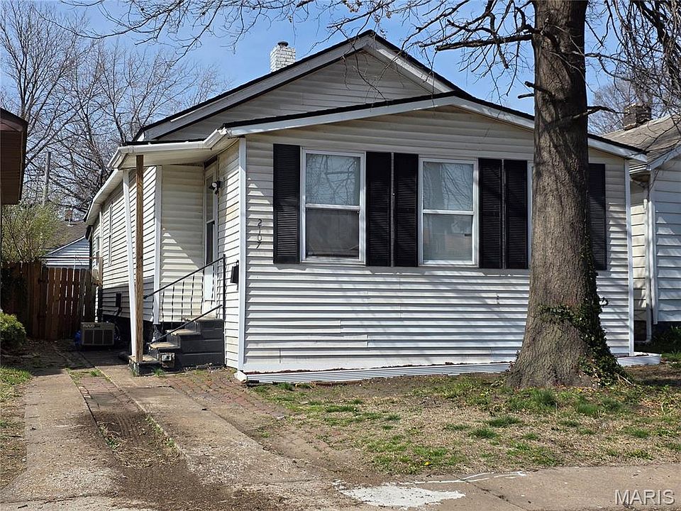 1st image of 2107 Monroe St