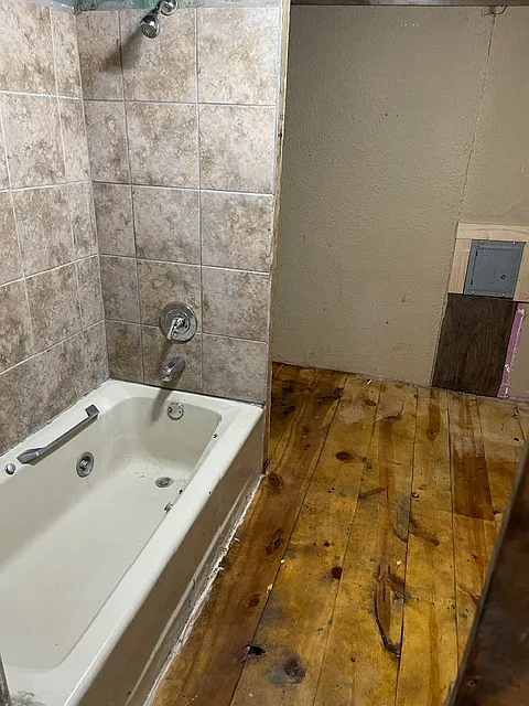 Mobile Home Park - 13 — Photo 4