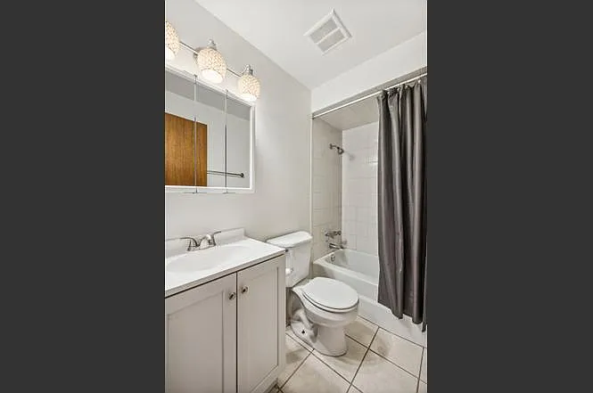 6308 W 64th Pl #2A — Photo 13