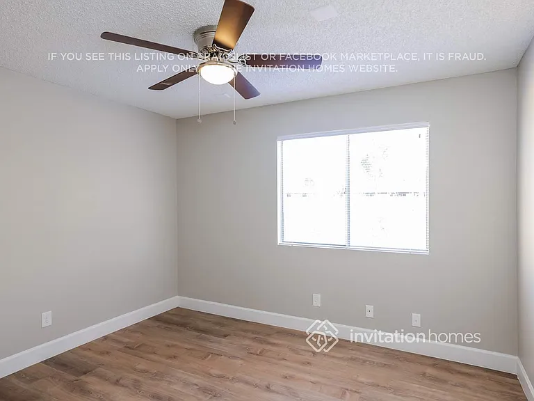 827 N Evergreen St — Photo 8