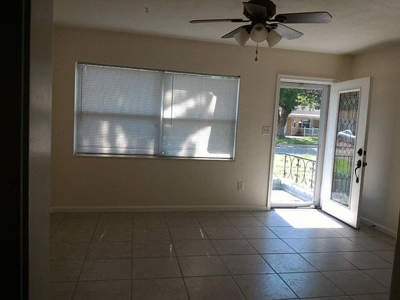 2nd image of 17 N Saturn Ave