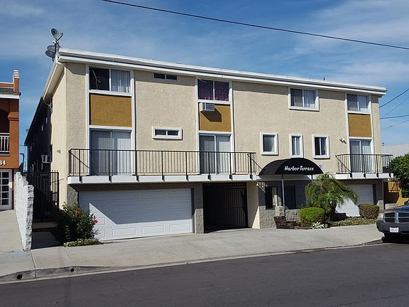 2nd image of 456 W 11th St APT 9