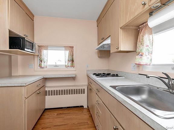 5th image of 112 Harrison Place