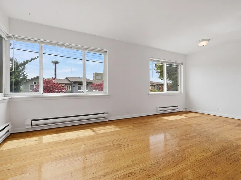 372 Aloha St — Photo 21
