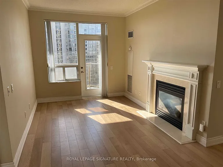 25 Kingsbridge Garden Cir #2811 — Photo 23