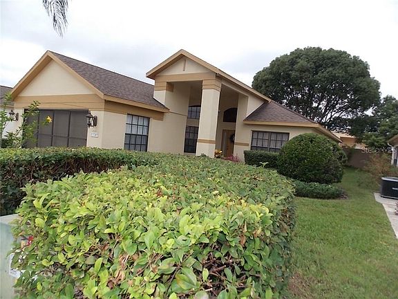 4th image of 13749 Leroux Dr