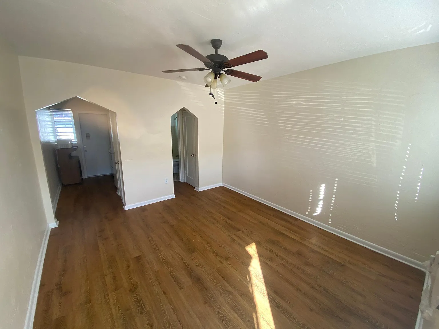 Studio, 500 sqft, $1,150 — Photo 2